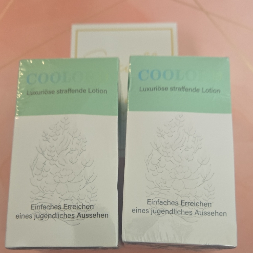 COOLOO Luxurious Firming Lotion - Mint & White